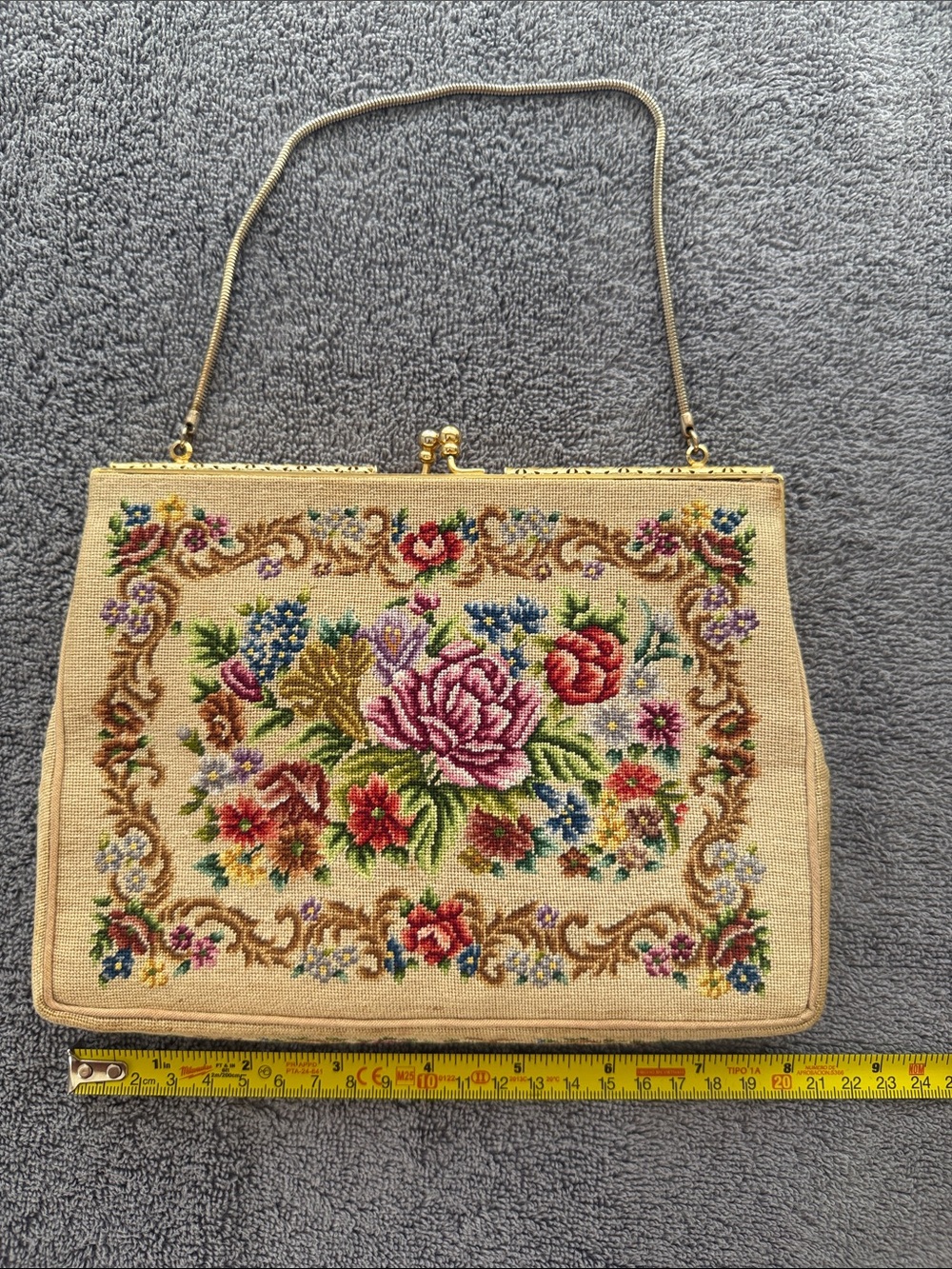 Vintage Floral Needlepoint Frame-Top Handbag in Cream and Multi
